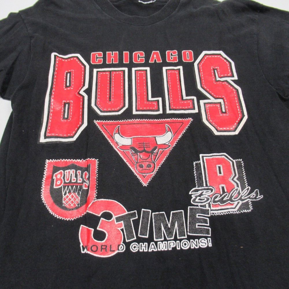 Vintage Chicago Bulls 3-Time World Champions‎ NBA Basketball T-Shirt Black
